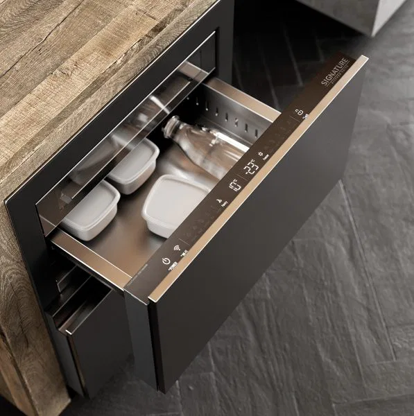 Signature_Unterbau_Multi_kuehllade_SKSUD2402E_4